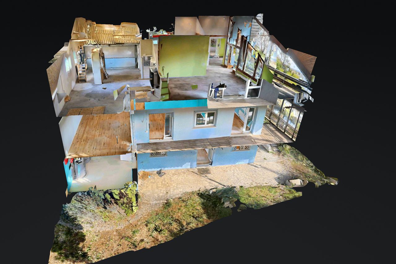 3D-Modell („Dollhouse“) des Einfamilienhauses in Beringen: alle Geschosse aufgeschnitten, von schräg oben
